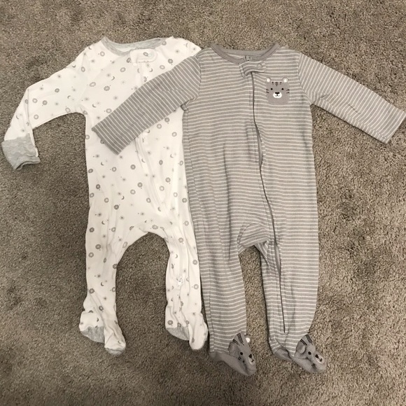 2 x Baby Boy Sleepers (6-9 months) - Picture 1 of 3
